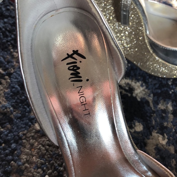 NEW Silver Sparkly Open Toe Wedges - Picture 4 of 5